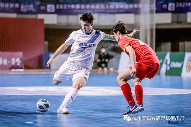 周鹏:詹姆斯38岁还这么猛 我也能继续绽放光芒